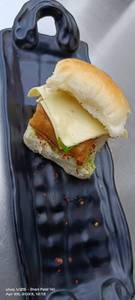 Cheese Jain Puff Pav 