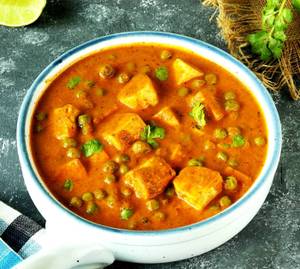 Matar paneer