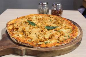 Tandoori Chicken Pizza