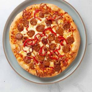 Chicken Sausage & Tikka Pizza