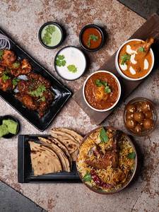 Castle's Premium Non Veg Thali