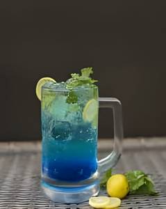Blue Curacoo Mojito 