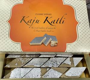 KAJU KATLI [  GIFT  BOX ]