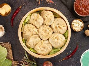 Steamed Momos [8 Pieces]