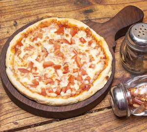 Cheese Red Tomato Pizza