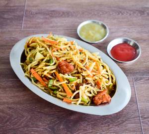 Mushroom Schezwan Noodles