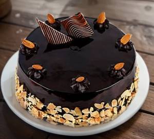 Roasted almond cake
