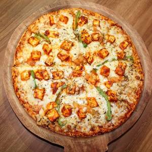 Spiced paneer delight pizza