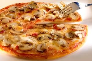 12" Family Mushroom Veg Pizza