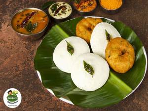 Idly Vada ( 2 Idly, 1 Vada)