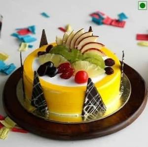 Fresh Fruit Fantasy Cake (450 Gms)