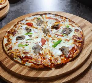 Veggie Supreme Pizza