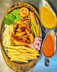 Sizzling Chicken with Schezwan Sauce