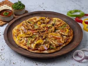 Chilli Garlic Spicy Chicken Pizza