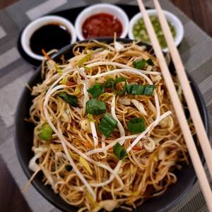 Veg Hakka Noodles
