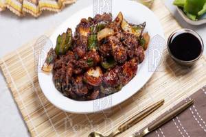 Chicken Chilli Dry (16 Pieces)