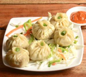 Veg Paneer Momos