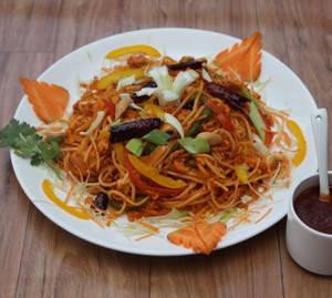 Schezwan Chicken Noodles    