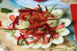 Seasonal Green Salad