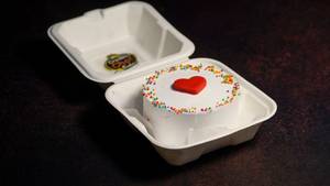 Bento Vanilla Red Heart Cake [200gm]