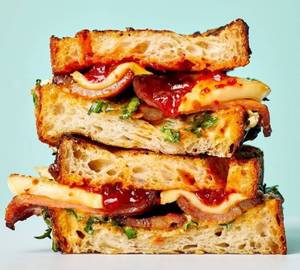 Schezwan cheese sandwich