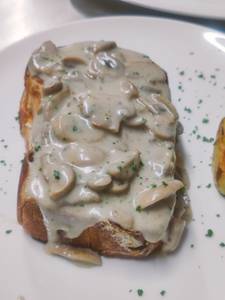 Scarmoza French Toast & Sauteed Mushrooms