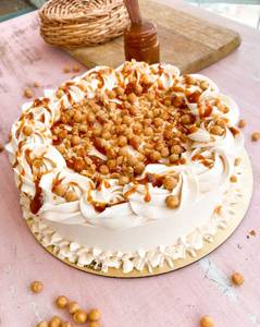 French Vanilla With Caramel & Butterscotch Cake (Eggless)