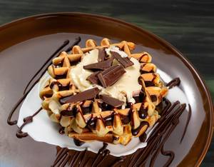 Snickers waffle
