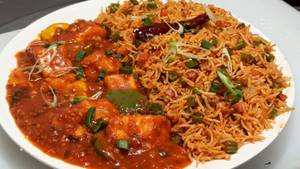 Chilly Garlic Rice With Paneer Chilli Gravy