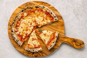 Double Cheese Margherita Pizza