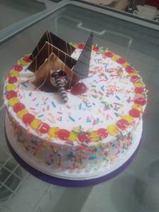 Vanillla Cake                                                                       