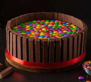 Full Kit Kat Mix Cake [1 Kg ]