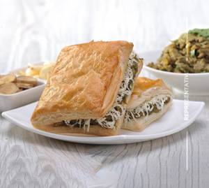 Veg Cheese Puff