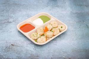 Veg Momos (100 Gms)