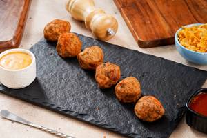 Chicken 65 Momos (8Pcs)