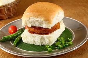 Crispy Vada Pav