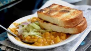 Kolkata Ghugni And Bread