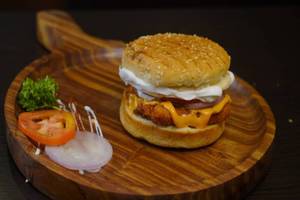 Paneer Crisp Burger