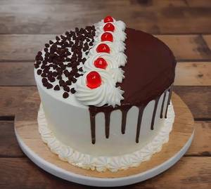Black Forest Cake [2 Pound]