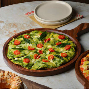 Pesto Cheese Pizza