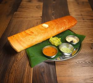 Butter masala dosa