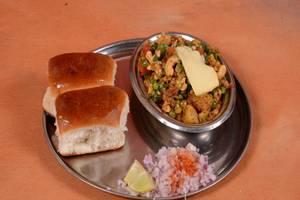 Boiled Bhaji Pav