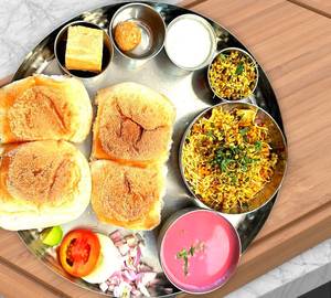 Someshwar Special Misal Pav