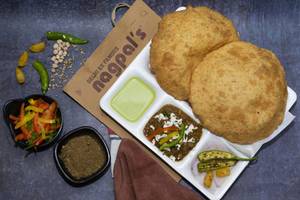 Special Chole Bhature Paneer Wale