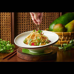 Raw Mango & Papaya Salad