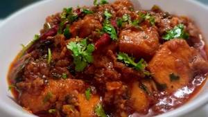 Chicken 65 Gravy [half]+3 Rumali Roti
