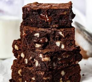 Fudge Walnut Brownie