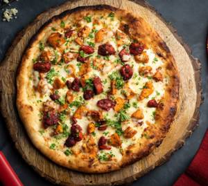 Schezwan Chicken Pizza