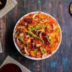 Schezwan chicken fried rice