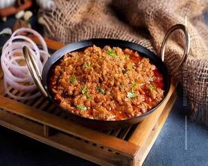 Chicken Kheema Pav